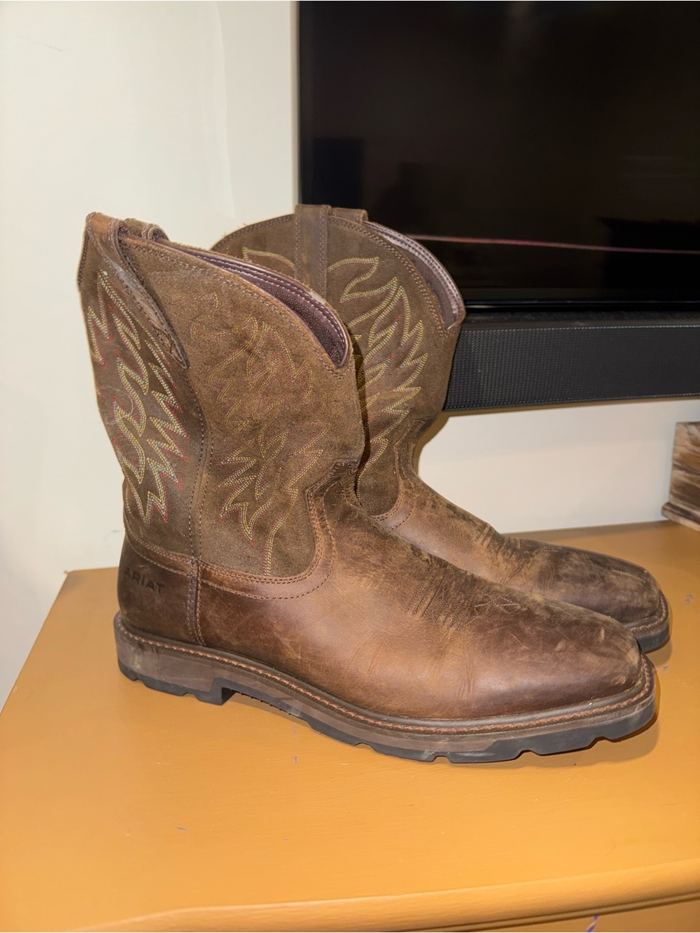Men’s Ariat Brown Leather Western Work Boots 14 EE